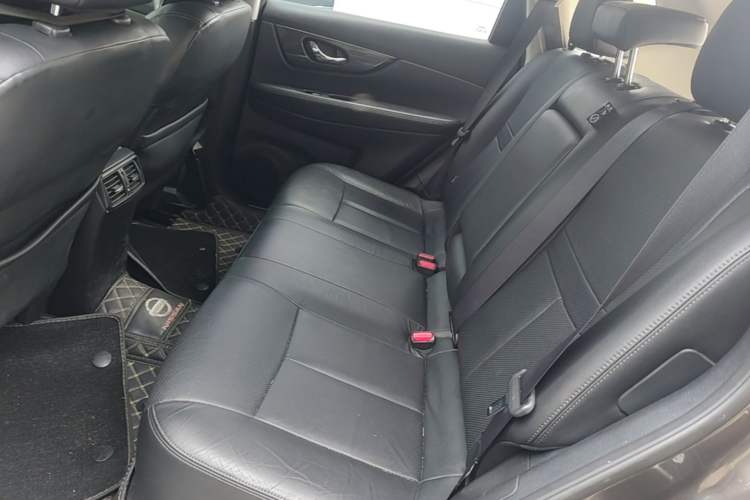 Used Nissan X-Trail 2017 2.0L CVT Comfort Edition 2WD Left Rear Seat