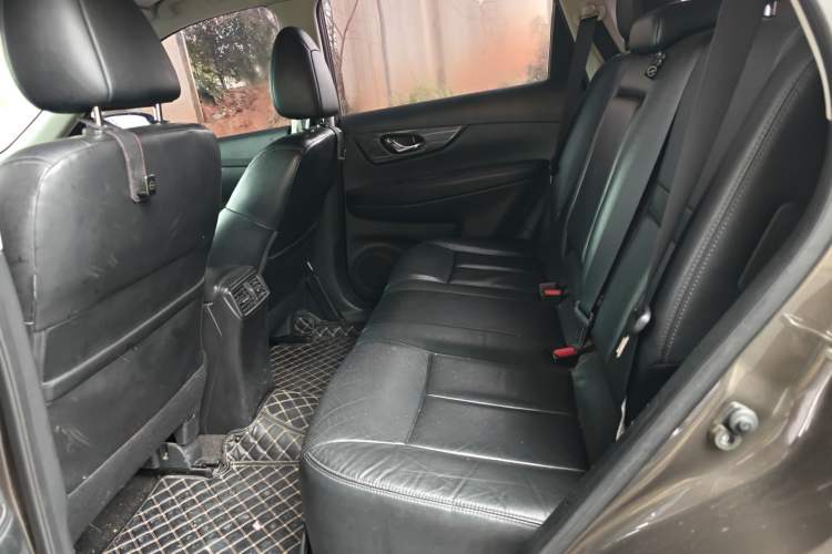 Used Nissan X-Trail 2017 2.0L CVT Comfort Edition 2WD Left Rear Seat