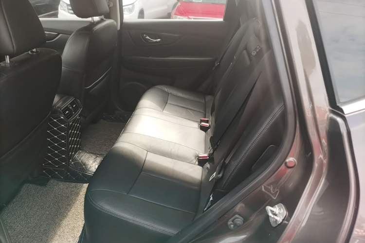Used Nissan X-Trail 2017 2.0L CVT Comfort Edition 2WD Left Rear Seat