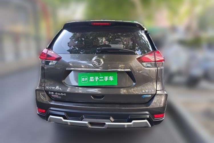 Used Nissan X-Trail 2017 2.5L CVT Luxury Edition 4WD Rear