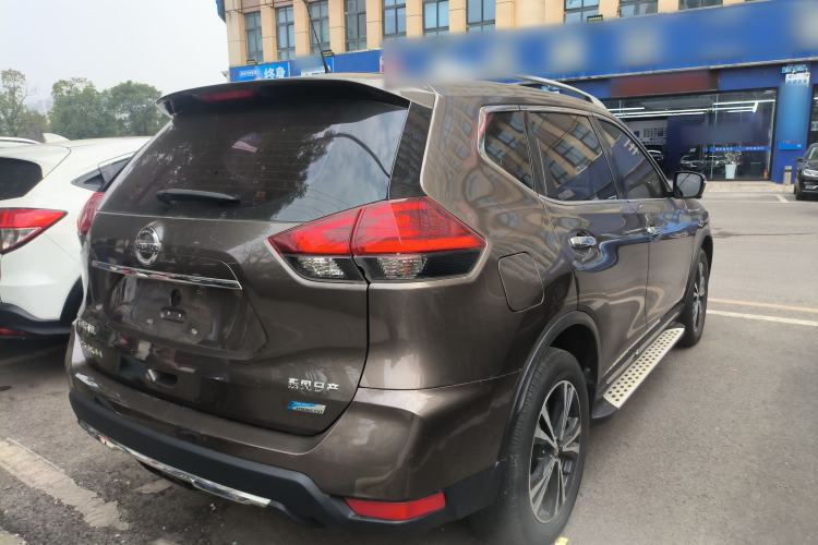 Used Nissan X-Trail 2017 2.5L CVT Luxury Edition 4WD Rear Right 45 Deg