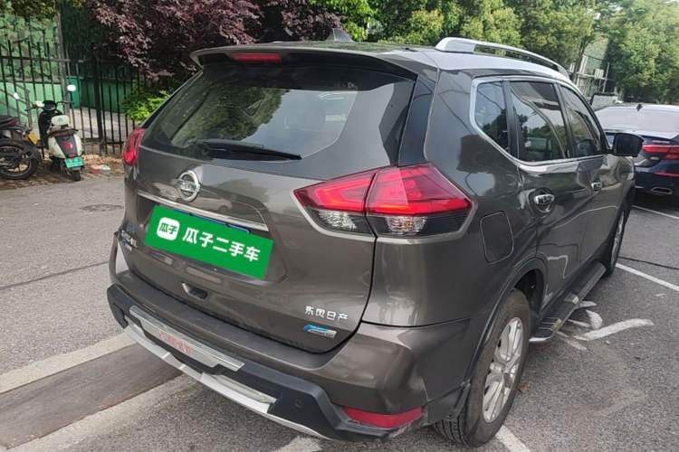 Used Nissan X-Trail 2017 2.0L CVT Comfort Edition 2WD Rear Right 45 Deg