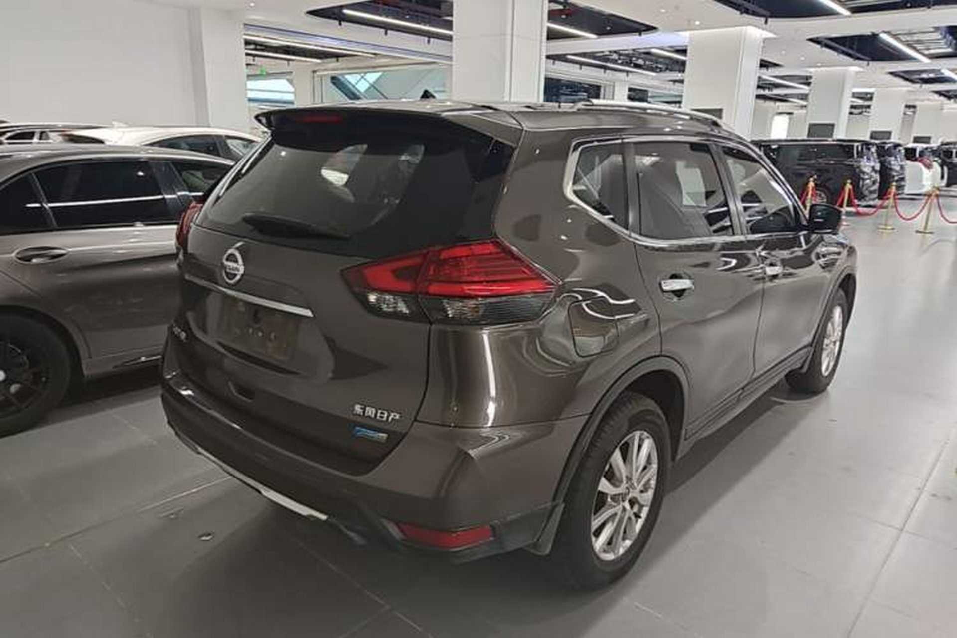 Used Nissan X-Trail 2017 2.0L CVT Comfort Edition 2WD Rear Right 45 Deg