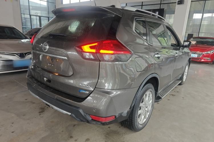 Used Nissan X-Trail 2017 2.0L CVT Comfort Edition 2WD Rear Right 45 Deg