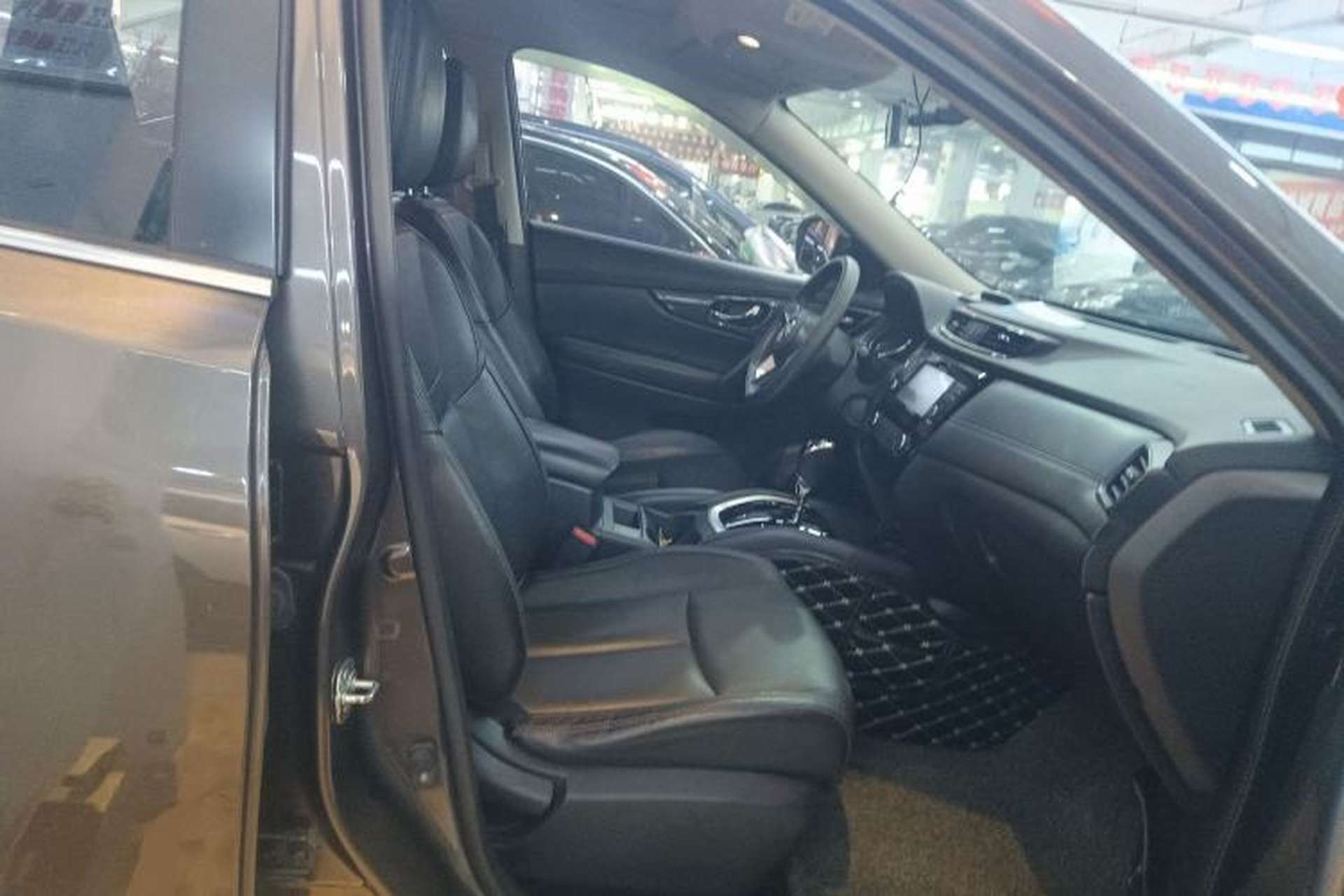 Used Nissan X-Trail 2017 2.0L CVT Comfort Edition 2WD Right Front Seat