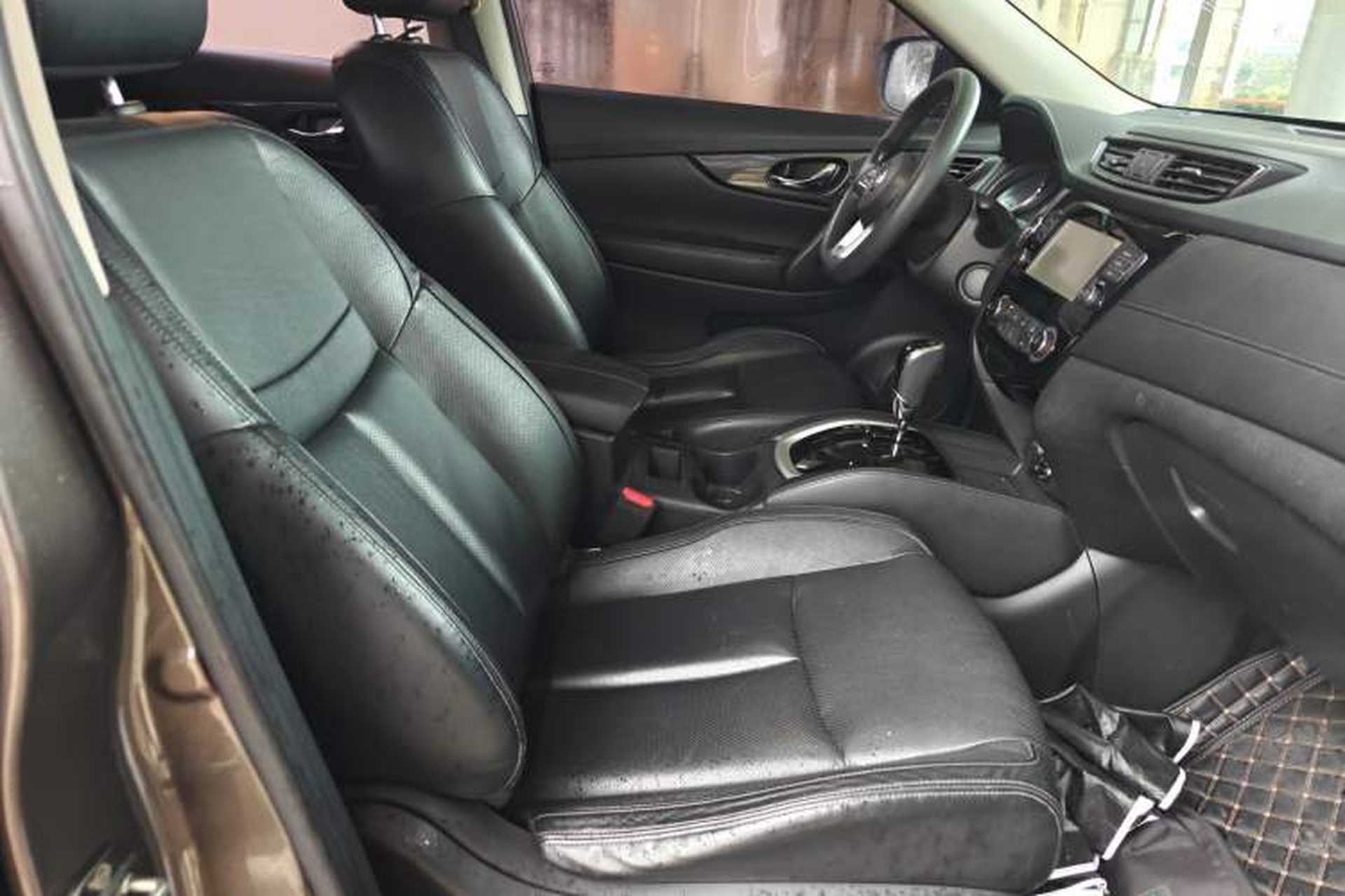 Used Nissan X-Trail 2017 2.0L CVT Comfort Edition 2WD Right Front Seat