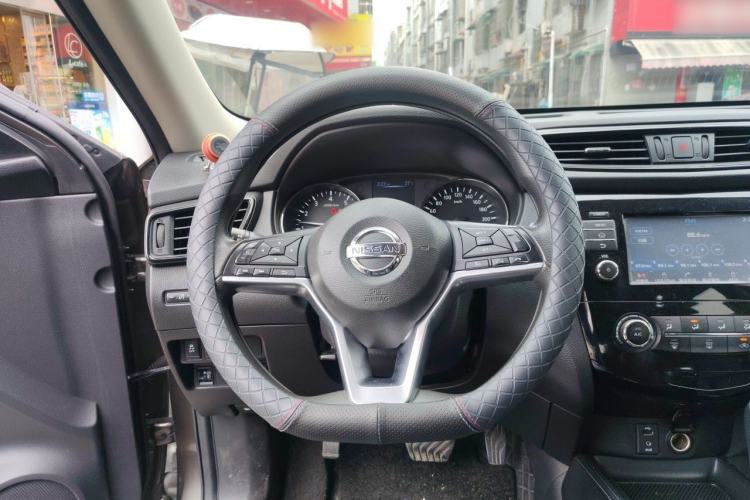 Used Nissan X-Trail 2017 2.0L CVT Comfort Edition 2WD Steering Wheel