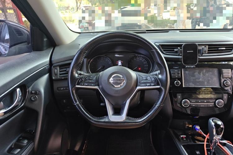 Used Nissan X-Trail 2017 2.5L CVT Luxury Edition 4WD Steering Wheel