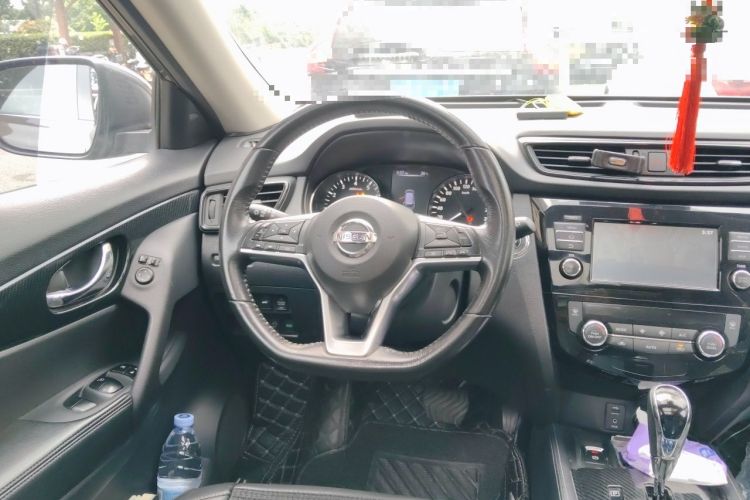 Used Nissan X-Trail 2017 2.5L CVT Luxury Edition 4WD Steering Wheel