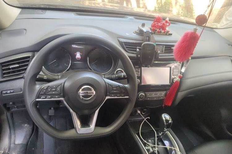 Used Nissan X-Trail 2017 2.0L CVT Comfort Edition 2WD Steering Wheel