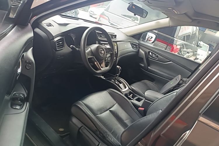 Used Nissan X-Trail 2017 2.0L CVT Comfort Edition 2WD Driver Seat