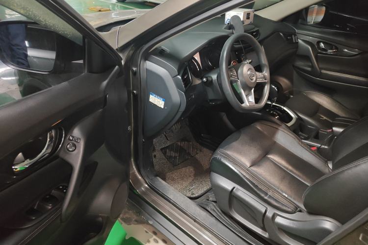 Used Nissan X-Trail 2017 2.0L CVT Comfort Edition 2WD Driver Seat