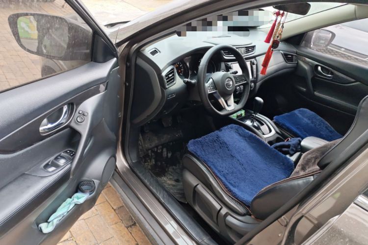 Used Nissan X-Trail 2017 2.0L CVT Comfort Edition 2WD Driver Seat