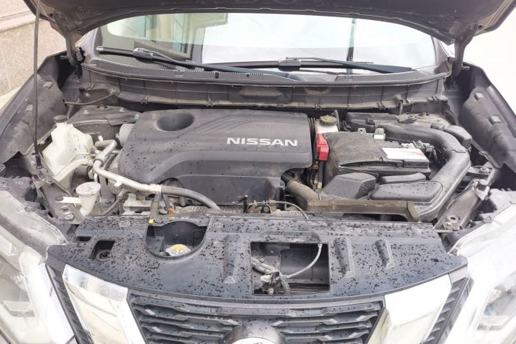 Used Nissan X-Trail 2017 2.5L CVT 7-Seater Leading Edition 4WD Engine Bay
