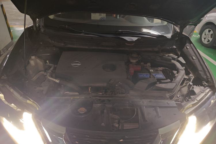 Used Nissan X-Trail 2017 2.0L CVT Comfort Edition 2WD Engine Bay