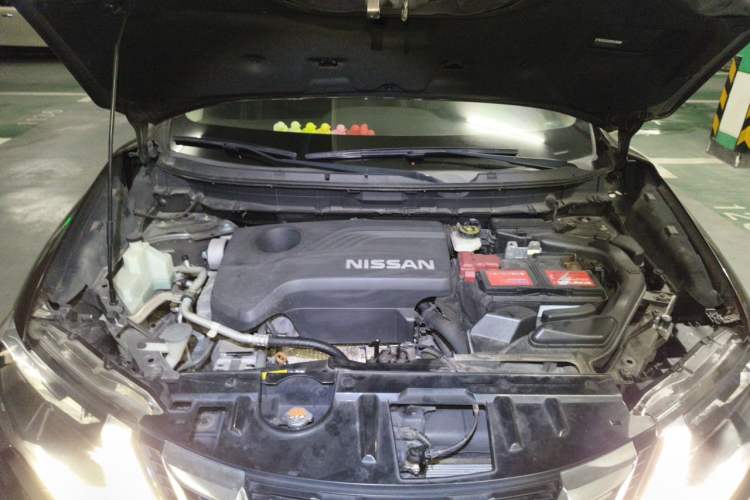 Used Nissan X-Trail 2017 2.5L CVT Luxury Edition 4WD Engine Bay