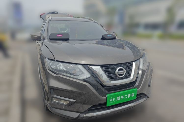 Used Nissan X-Trail 2017 2.0L CVT Comfort Edition 2WD Front Right 45 Deg