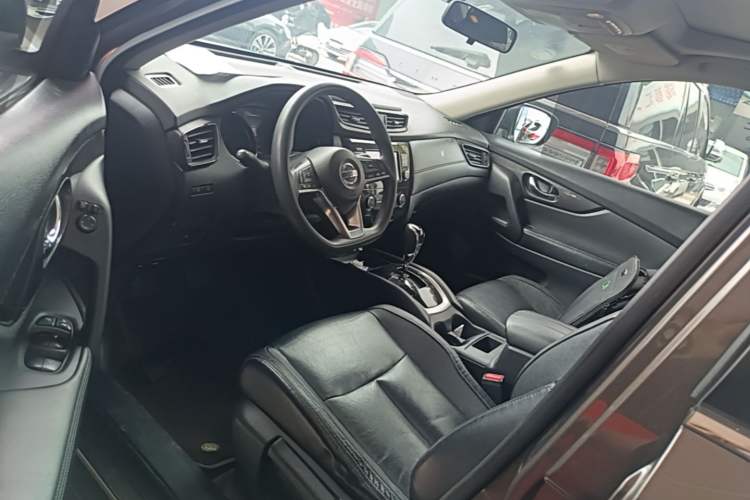 Used Nissan X-Trail 2017 2.0L CVT Comfort Edition 2WD Left Front Seat