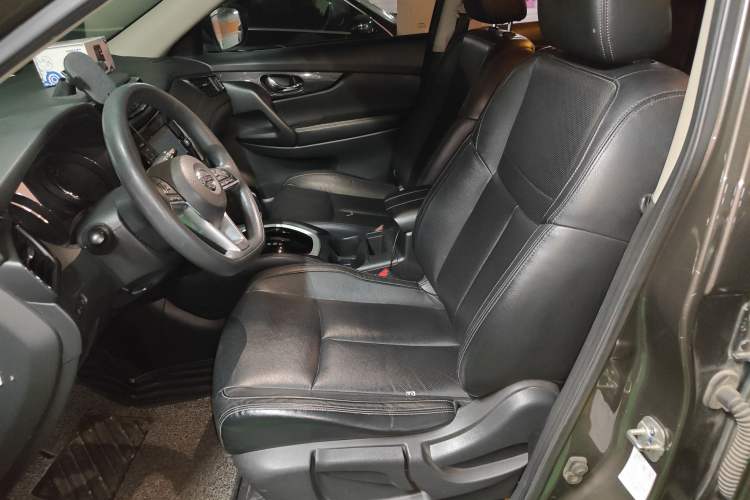 Used Nissan X-Trail 2017 2.0L CVT Comfort Edition 2WD Left Front Seat