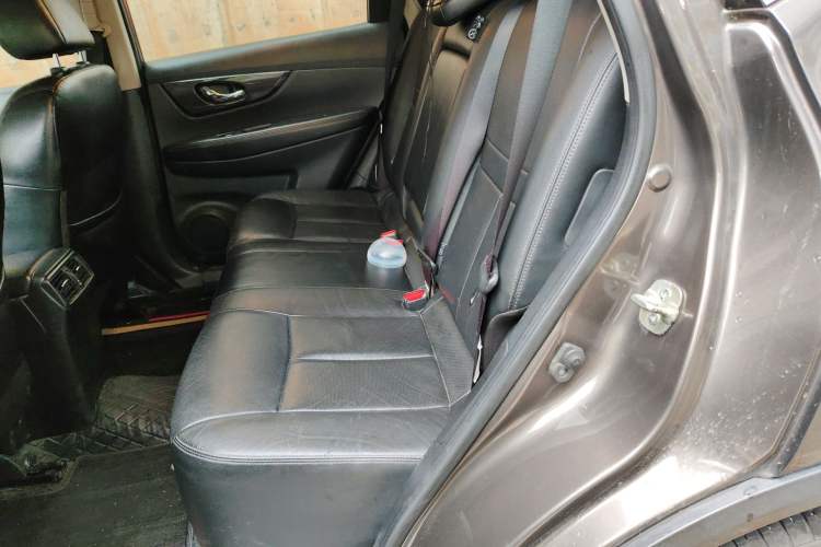 Used Nissan X-Trail 2017 2.0L CVT Comfort Edition 2WD Left Rear Seat