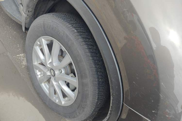 Used Nissan X-Trail 2017 2.0L CVT Comfort Edition 2WD Right Front Wheel Hub