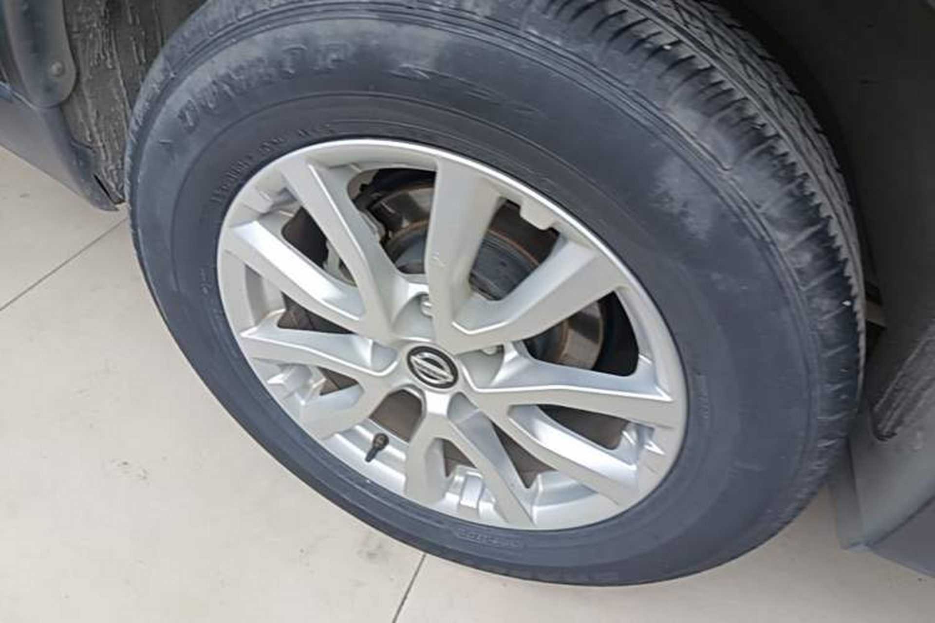 Used Nissan X-Trail 2017 2.0L CVT Comfort Edition 2WD Right Rear Wheel Hub