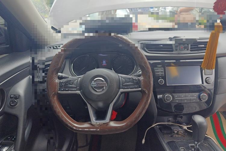 Used Nissan X-Trail 2017 2.0L CVT Comfort Edition 2WD Steering Wheel