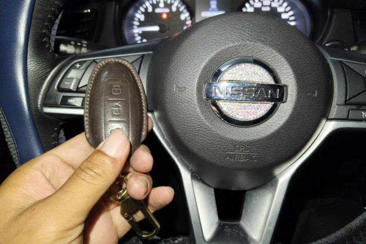 Used Nissan X-Trail 2017 2.5L CVT Luxury Edition 4WD Vehicle Key