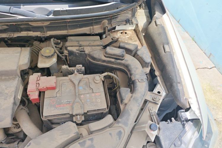 Used Nissan X-Trail 2017 2.0L CVT Comfort Edition 2WD Engine Bay Left