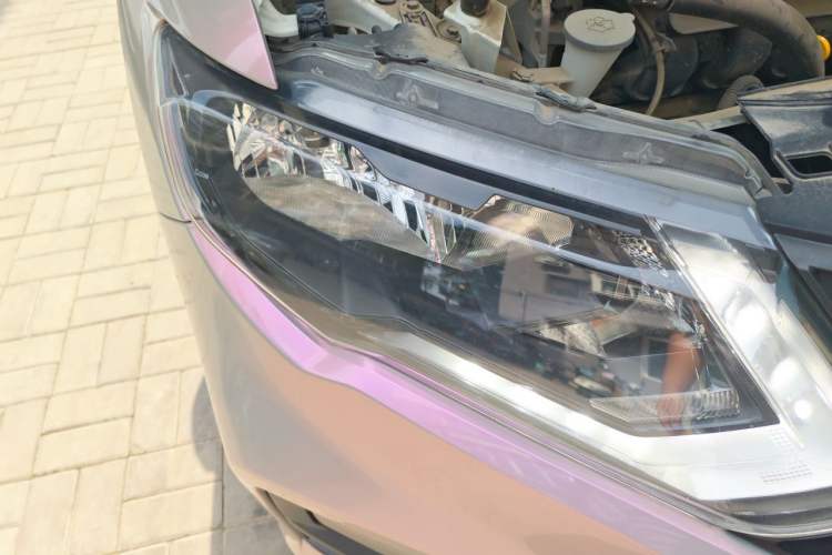 Used Nissan X-Trail 2017 2.0L CVT Comfort Edition 2WD Right Front Headlight