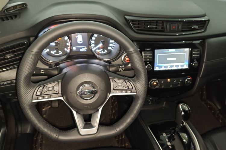 Used Nissan X-Trail 2017 2.0L CVT Comfort Edition 2WD Center Console