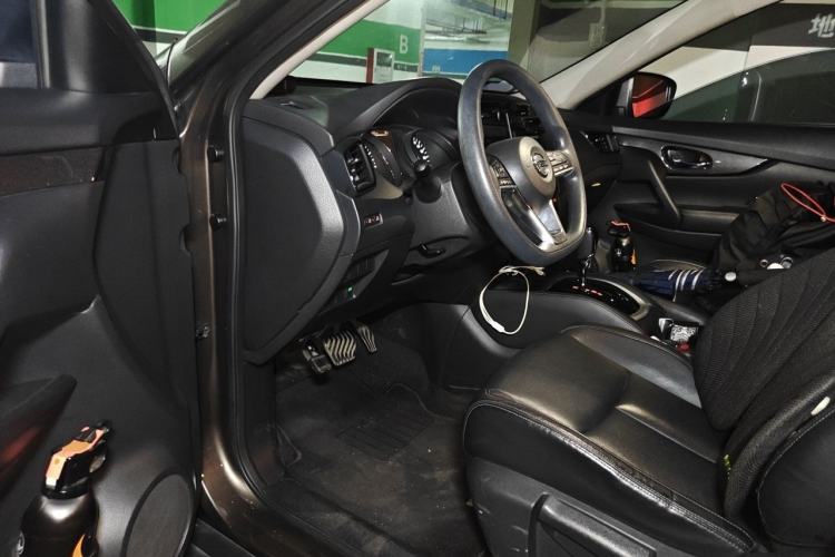 Used Nissan X-Trail 2017 2.0L CVT Comfort Edition 2WD Driver Seat