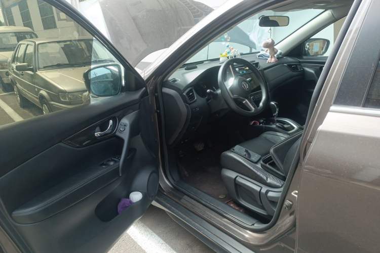 Used Nissan X-Trail 2017 2.0L CVT Comfort Edition 2WD Driver Seat