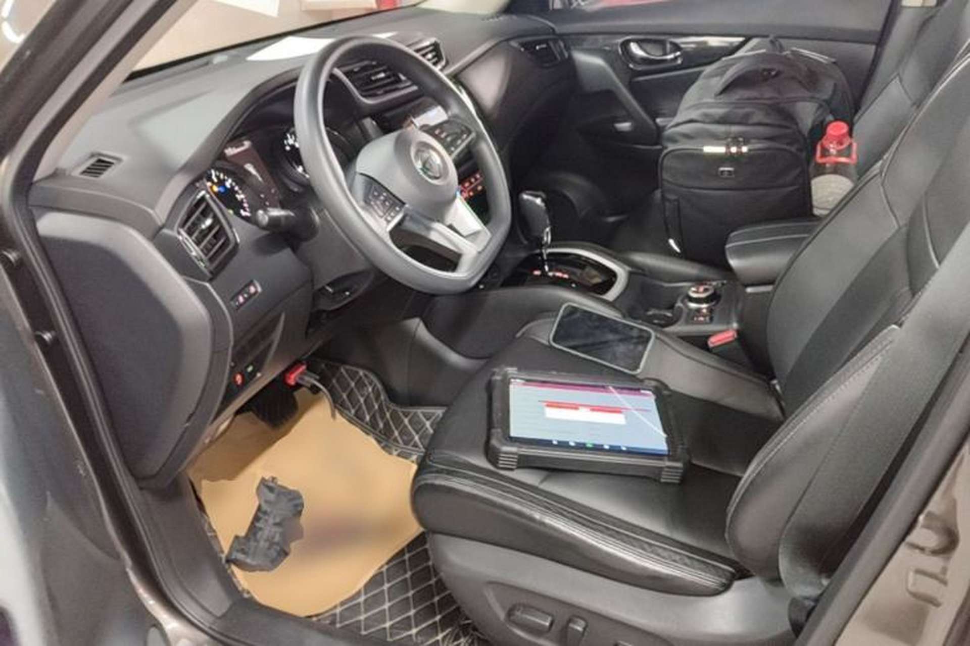 Used Nissan X-Trail 2017 2.5L CVT Leading Edition 4WD Driver Seat