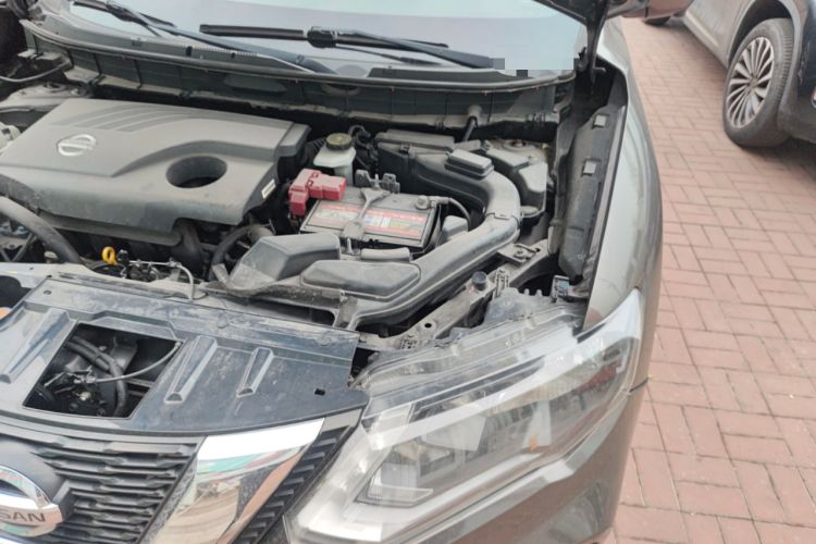 Used Nissan X-Trail 2017 2.0L CVT Comfort Edition 2WD Engine Bay Left