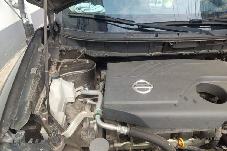 Used Nissan X-Trail 2017 2.0L CVT Comfort Edition 2WD Engine Bay Right