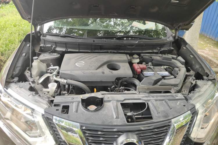 Used Nissan X-Trail 2017 2.0L CVT Comfort Edition 2WD Engine Bay