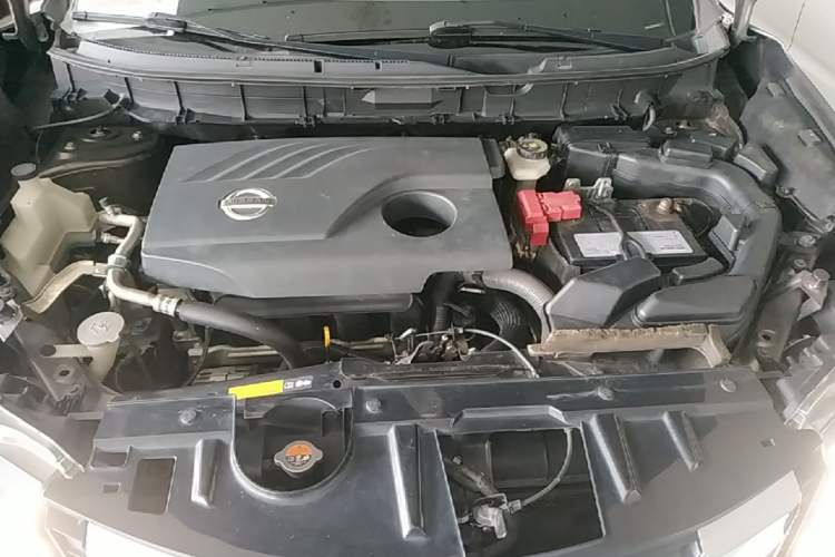 Used Nissan X-Trail 2017 2.0L CVT 7-Seater Comfort Edition 2WD Engine Bay