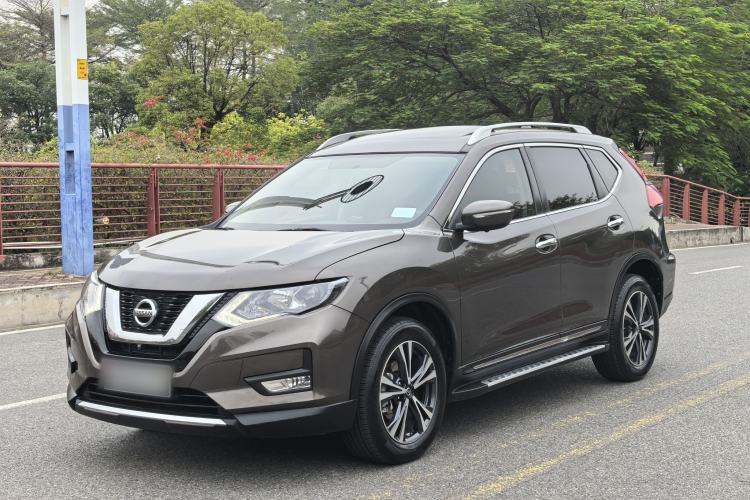 Used Nissan X-Trail 2017 2.5L CVT Leading Edition 4WD Exterior 3