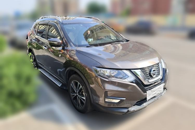 Used Nissan X-Trail 2017 2.5L CVT Luxury Edition 4WD Front Right 45 Deg