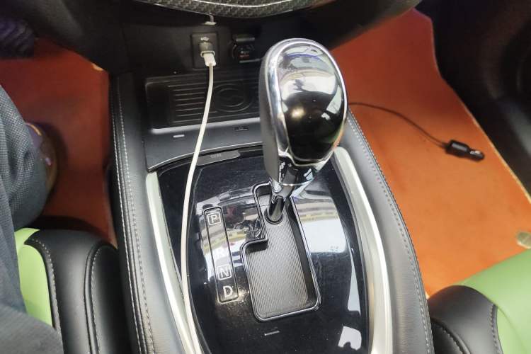 Used Nissan X-Trail 2017 2.0L CVT Comfort Edition 2WD Gear Lever