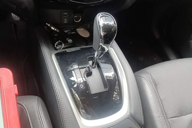 Used Nissan X-Trail 2017 2.0L CVT Comfort Edition 2WD Gear Lever