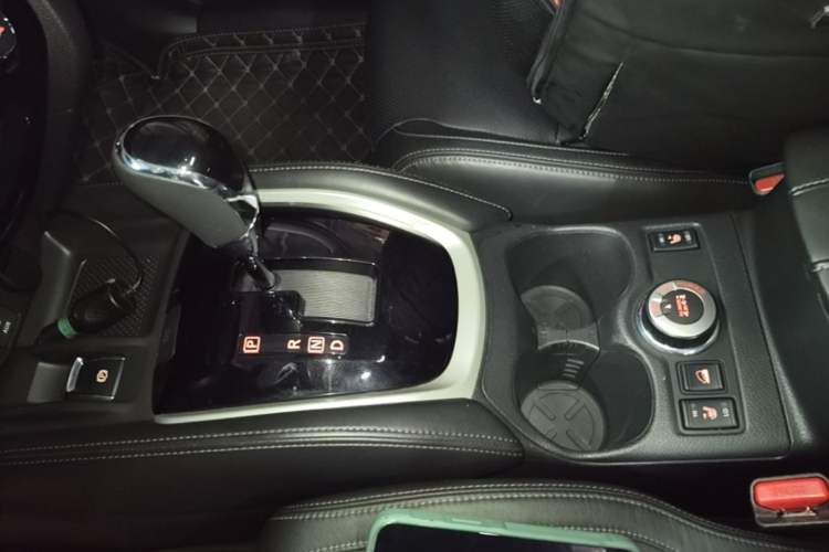 Used Nissan X-Trail 2017 2.5L CVT Leading Edition 4WD Gear Lever