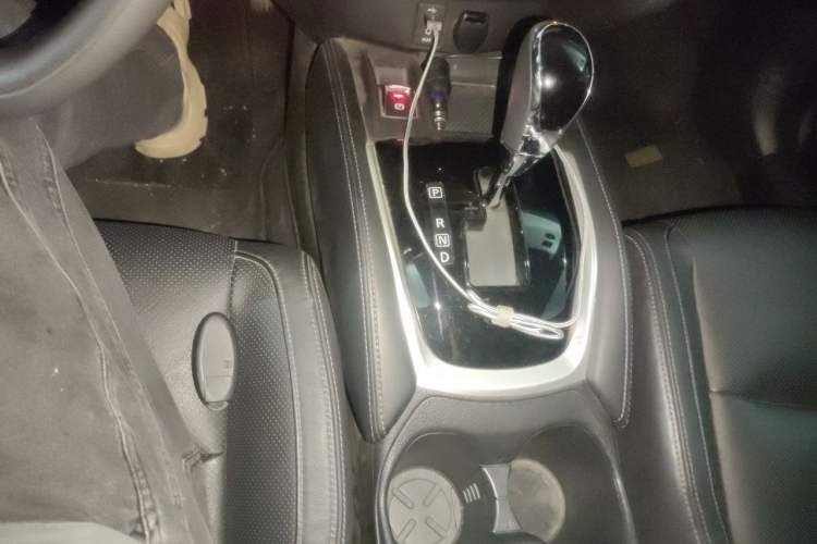 Used Nissan X-Trail 2017 2.5L CVT Leading Edition 4WD Gear Lever