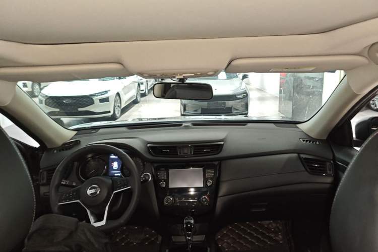 Used Nissan X-Trail 2017 2.0L CVT Comfort Edition 2WD Headliner