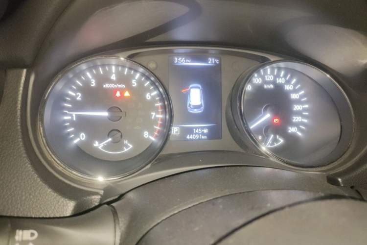 Used Nissan X-Trail 2017 2.5L CVT Leading Edition 4WD Instrument Cluster