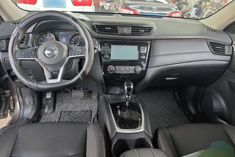 Used Nissan X-Trail 2017 2.0L CVT Comfort Edition 2WD Interior 2