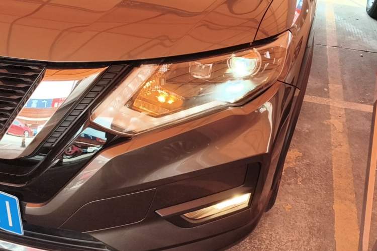 Used Nissan X-Trail 2017 2.0L CVT Comfort Edition 2WD Left Front Headlight