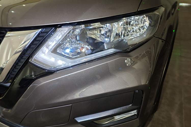 Used Nissan X-Trail 2017 2.0L CVT Comfort Edition 2WD Left Front Headlight