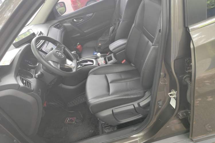 Used Nissan X-Trail 2017 2.0L CVT Comfort Edition 2WD Left Front Seat
